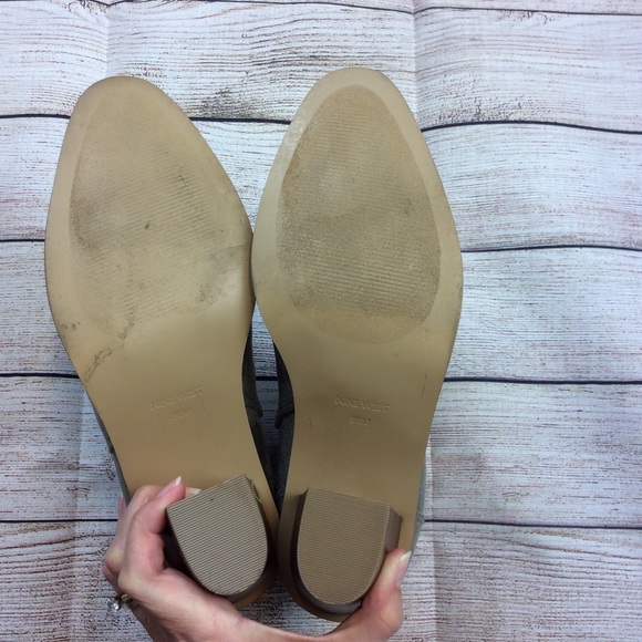 ❗️SOLD❗️Nine West Vegan Suede Gray Mayley Ankle Booties. - Picture 5 of 8